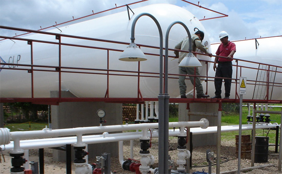 Mantenimiento y Montaje de Estructura YPFB